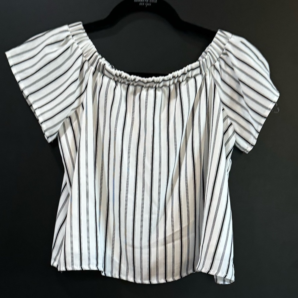 Doe and Rae Top